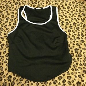 Balck and white crop top