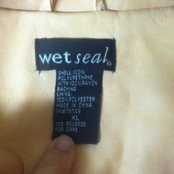 Coral jacket! - Picture 2 of 2