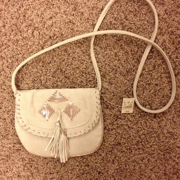 American Eagle Outfitters Handbags - BoHo American Eagle Taupe Crossbody