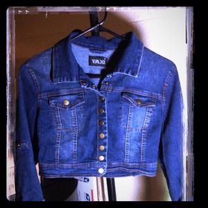 ❌❌SOLD❌❌Cropped jeans jacket.
