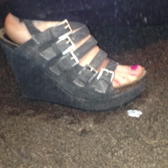 Grey multi buckle saddle wedges