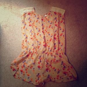 Gorgeous Floral Romper 🎀