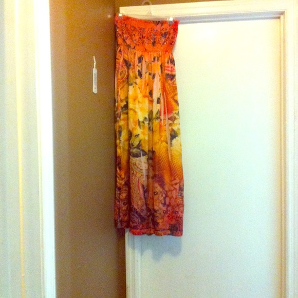 Cute dress - Picture 1 of 2