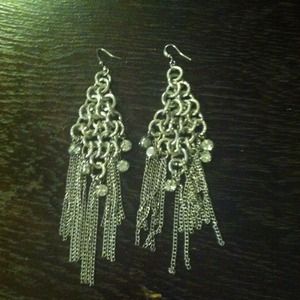silver chain earrings with diamonds in it so cute
