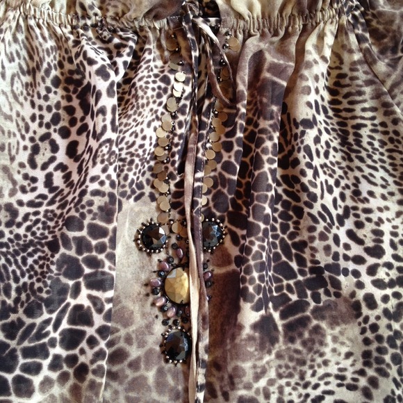 VS Animal Print Blouse - Picture 2 of 4