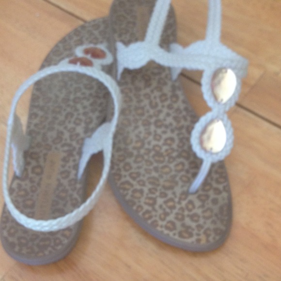 Cute and comfy - Picture 2 of 2