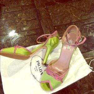 Original Prada Vintage Shoes! I used two times!