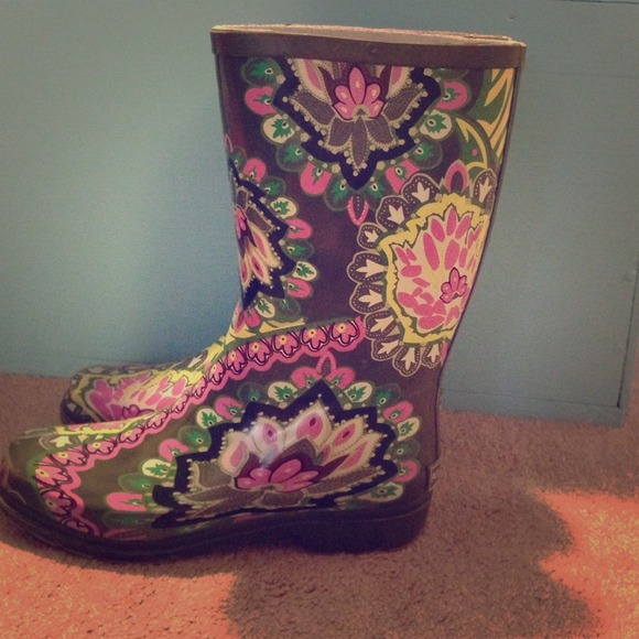 Boots - Paisley green and pink rain boots