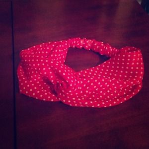 Beautiful polka dot 60's style headband