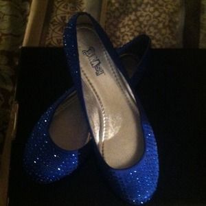 Ladies royal blue flat💙