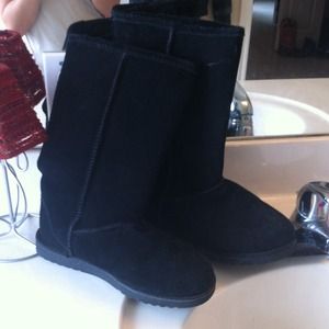Black imitation ugg boots