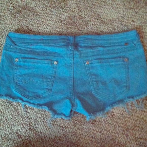Teal colored shorts - Picture 1 of 1