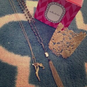 Stella and dot bundle