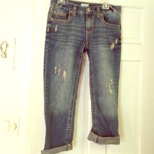 ✨SOLDinBundle✨🌸Boyfriend destroyed Capri