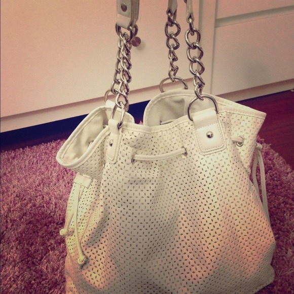 Express shoulder bag