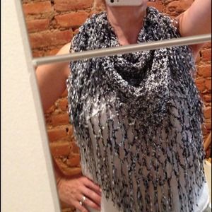 shawl / scarf