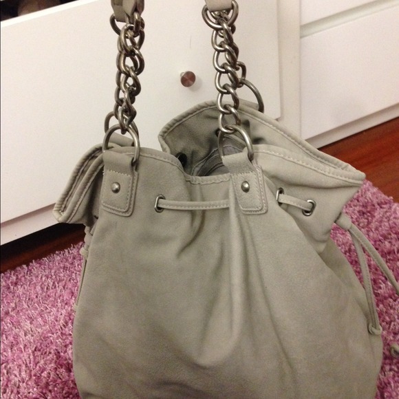 Express shoulder bag