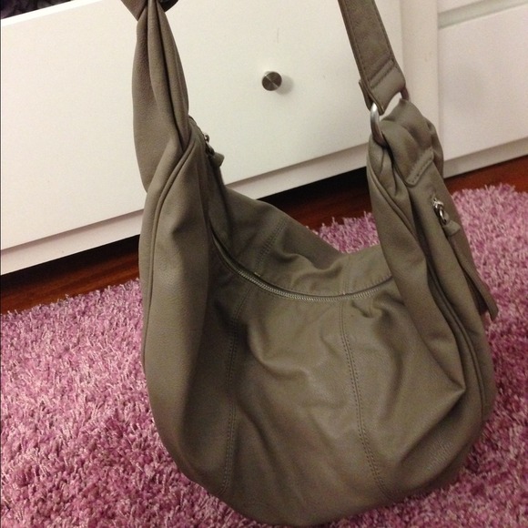 Great shoulder bag!