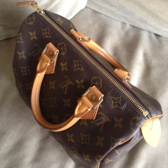 ⛔️SOLD⛔️Louis Vuitton Monogram Speedy 25 - Picture 3 of 4