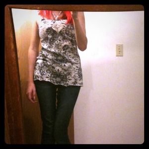 Black And white printed halter.