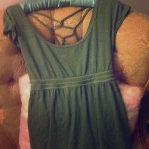 Moss green Aeropostale tee.