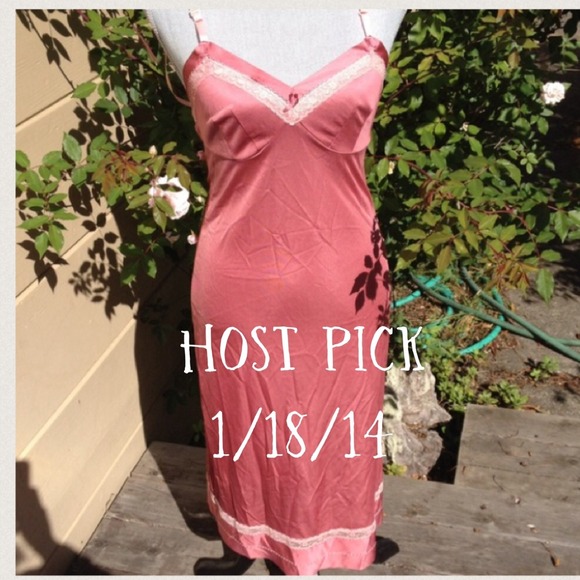 Dresses & Skirts - Vintage Full length slip