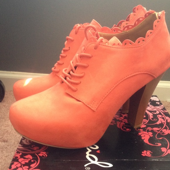 Brand new. Never been worn.