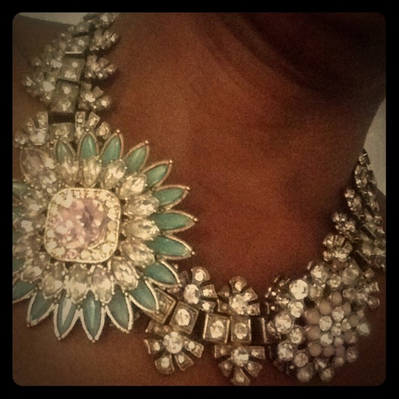 Zara Crystal  flower necklace