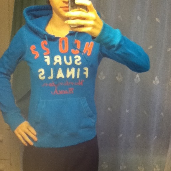 Hollister sweater!(: