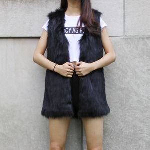 Luxe glam Black faux fox fur vest