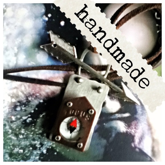 ❌ON HOLD❌ - Picture 1 of 3