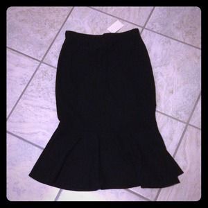 NWT- black skirt