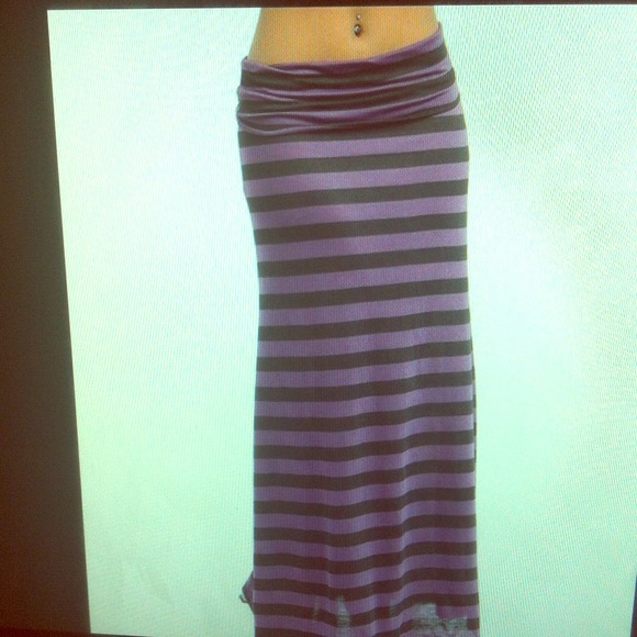 Dresses & Skirts - 3 LEFT⚡️LOWEST REDUCTION⚡💗️maxi  purple/blk skirt