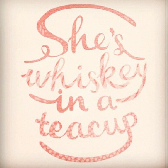 💗 Looking for VINTAGE LACE DRESS!!! 💗 - Picture 2 of 2