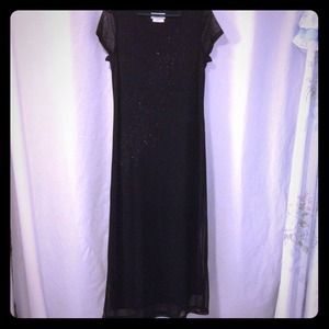 Black stunning dress!