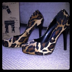 Leopard Jessica Simpson heels