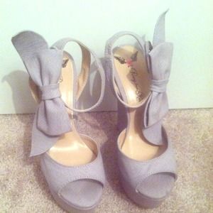 Penny loves Kenny Wedge