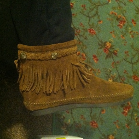 cute boots (: 🚫🚫TRADED🚫🚫