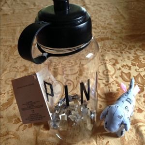 NEW VS PiNk Water Bottle & Mini Dog