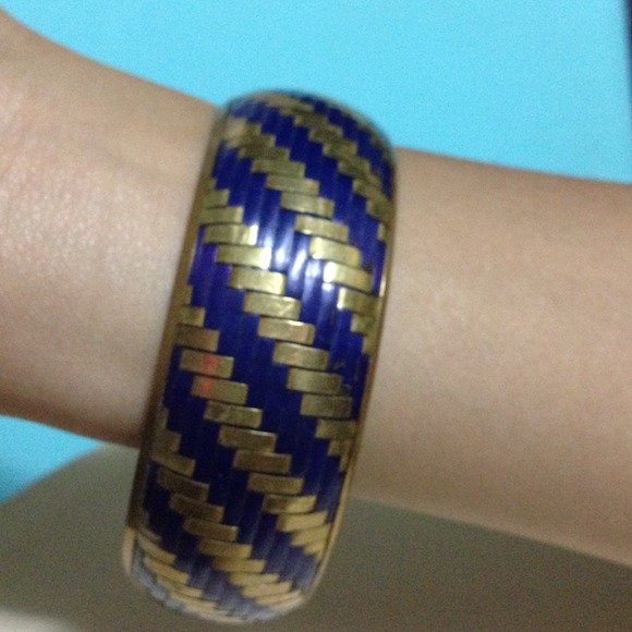 Navy blue and gold bangle - Picture 3 of 3