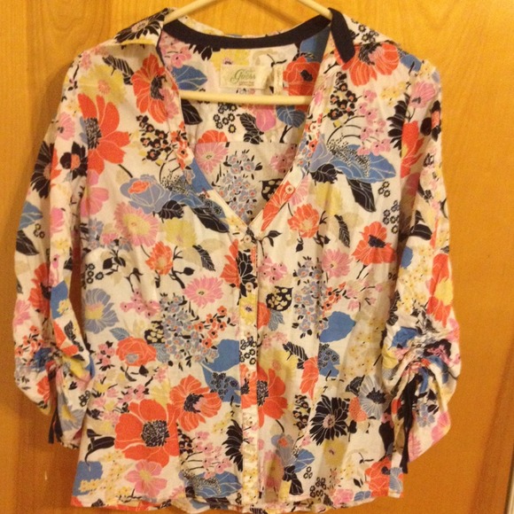 Guess shirt