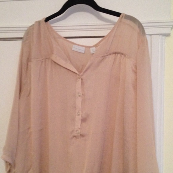 Champagne color blouse..XL