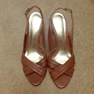 Authentic Aldo Brown high heel Shoes