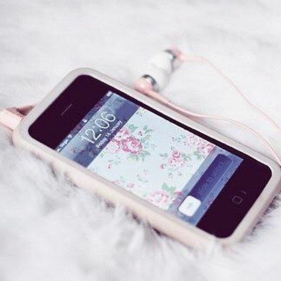 • Apple iPhone 4/4S •