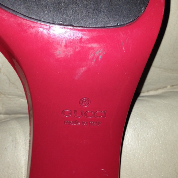 Authentic Gucci - Picture 4 of 4