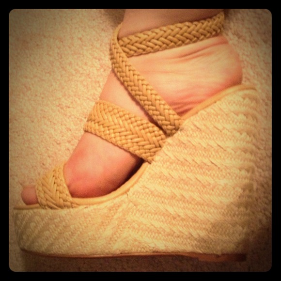 Tan Wrap Around Wedges