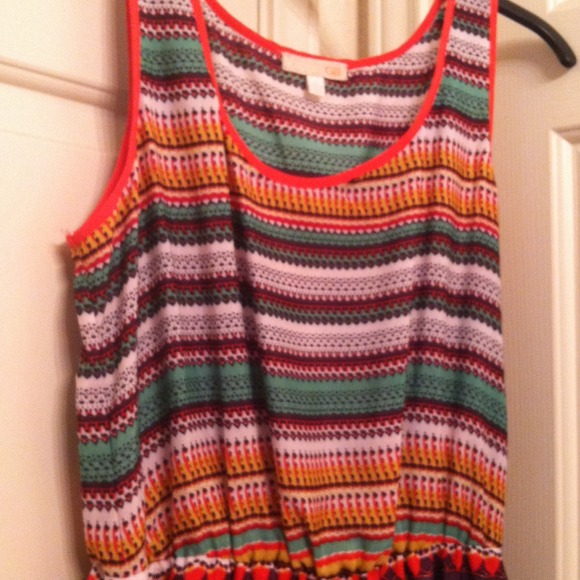 Patterned dress! - Picture 2 of 4