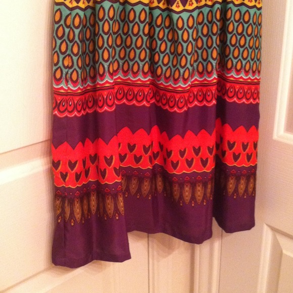 Patterned dress! - Picture 3 of 4