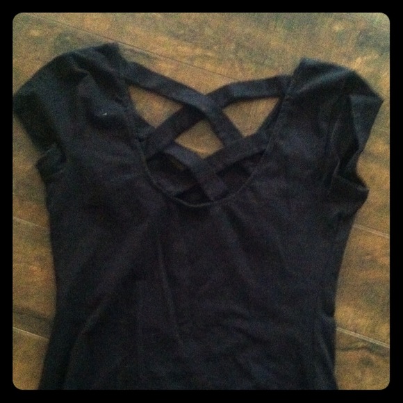 Black tee shirt. (Cover is the back)