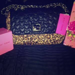 Betsey Johnson quilted cheetah Bag✨ 🚫SOLD🚫